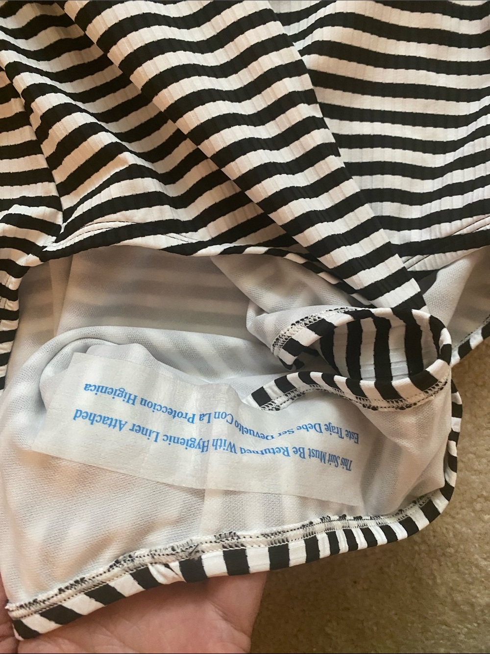 Shade and shore NWT bell/wht one piece swimsuit - Picture 5 of 8